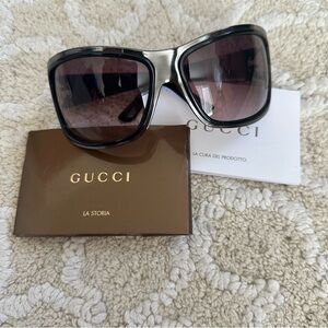 Vintage GUCCI Unisex Black Gunmetal GG Cutout Metal Frame Shield Sunglasses